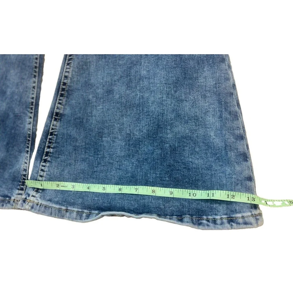 Forever 21 Super Bell Flare Jeans Size 27/4 High Rise Slim Fit Med Wash Boho